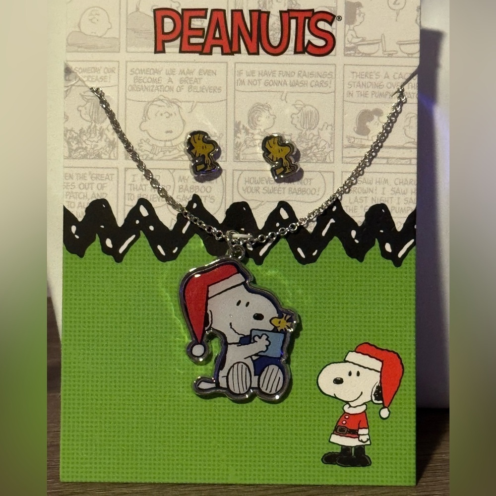Peanuts Snoopy and Woodstock Festive Jewelry Set